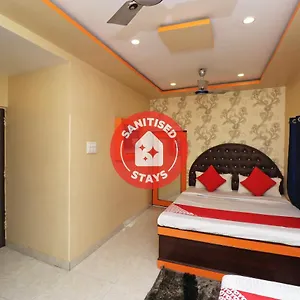 oyo-36914-hotel-aditya.hotels-varanasi.com/